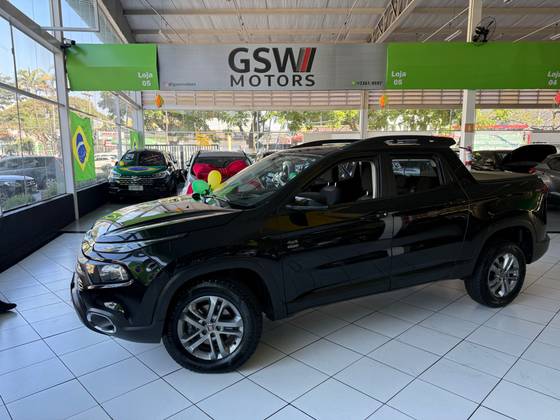 FIAT TORO 2.0 16V TURBO DIESEL FREEDOM 4WD AT9 FIAT TORO 2.0 16V TURBO DIESEL FREEDOM 4WD AT9